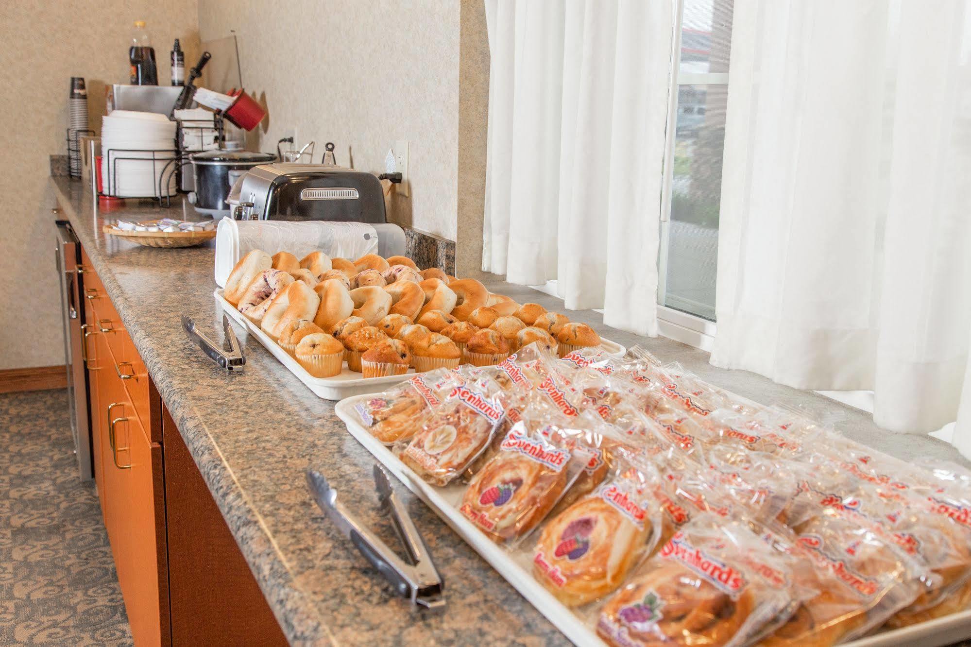 Countryside Suites Lincoln I-80 Екстер'єр фото